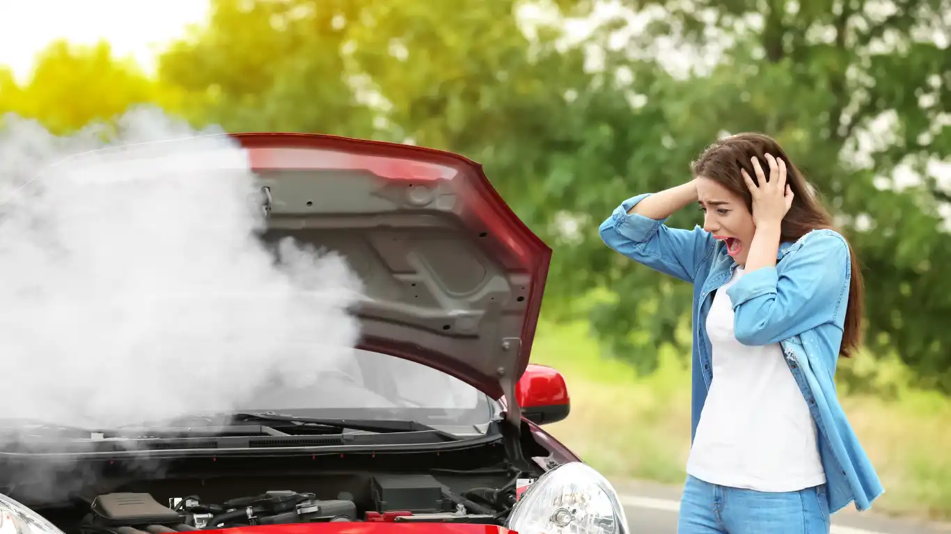 エンジントラブル前に読むべき「レスキュー保険」ガイド レッカー費用0円を叶えるロードサービス特約の選び方