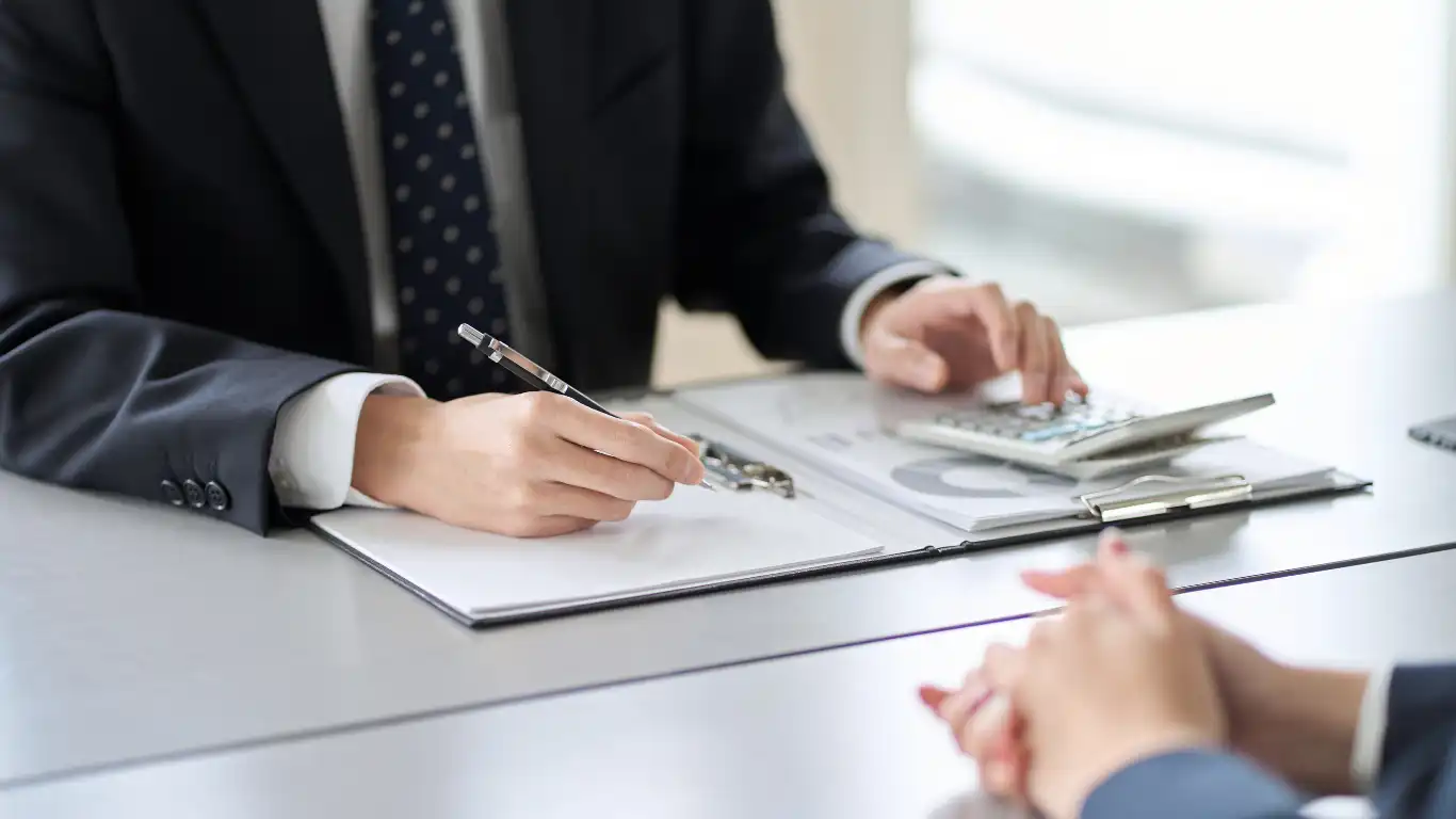 専門業者との打ち合わせ風景