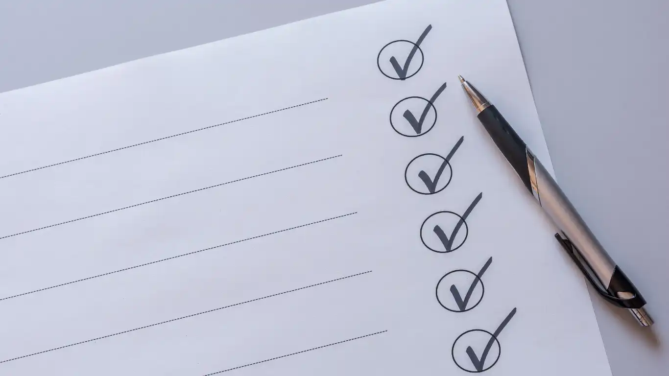 必要項目にチェックを入れている