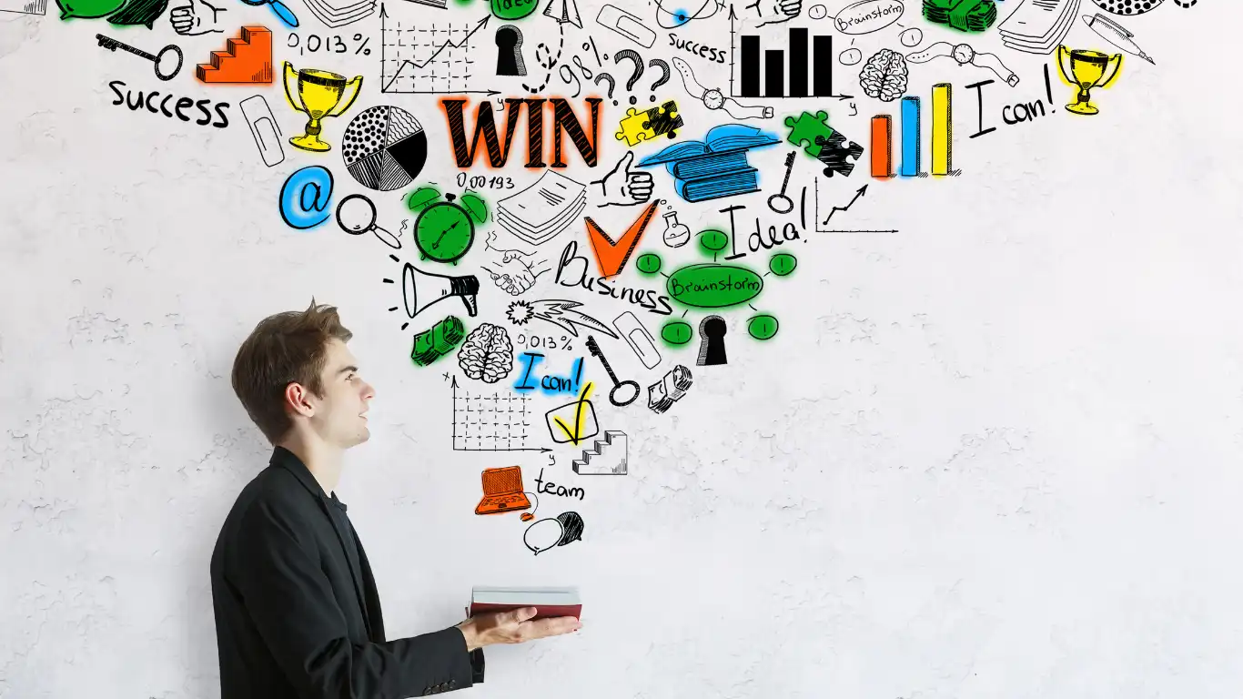 男性が本を広げている様子