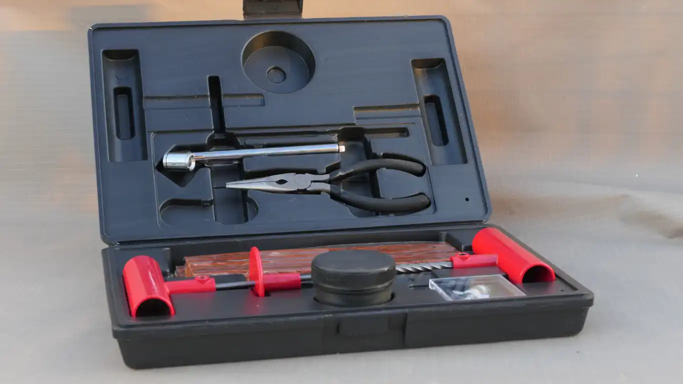 工具箱を広げている